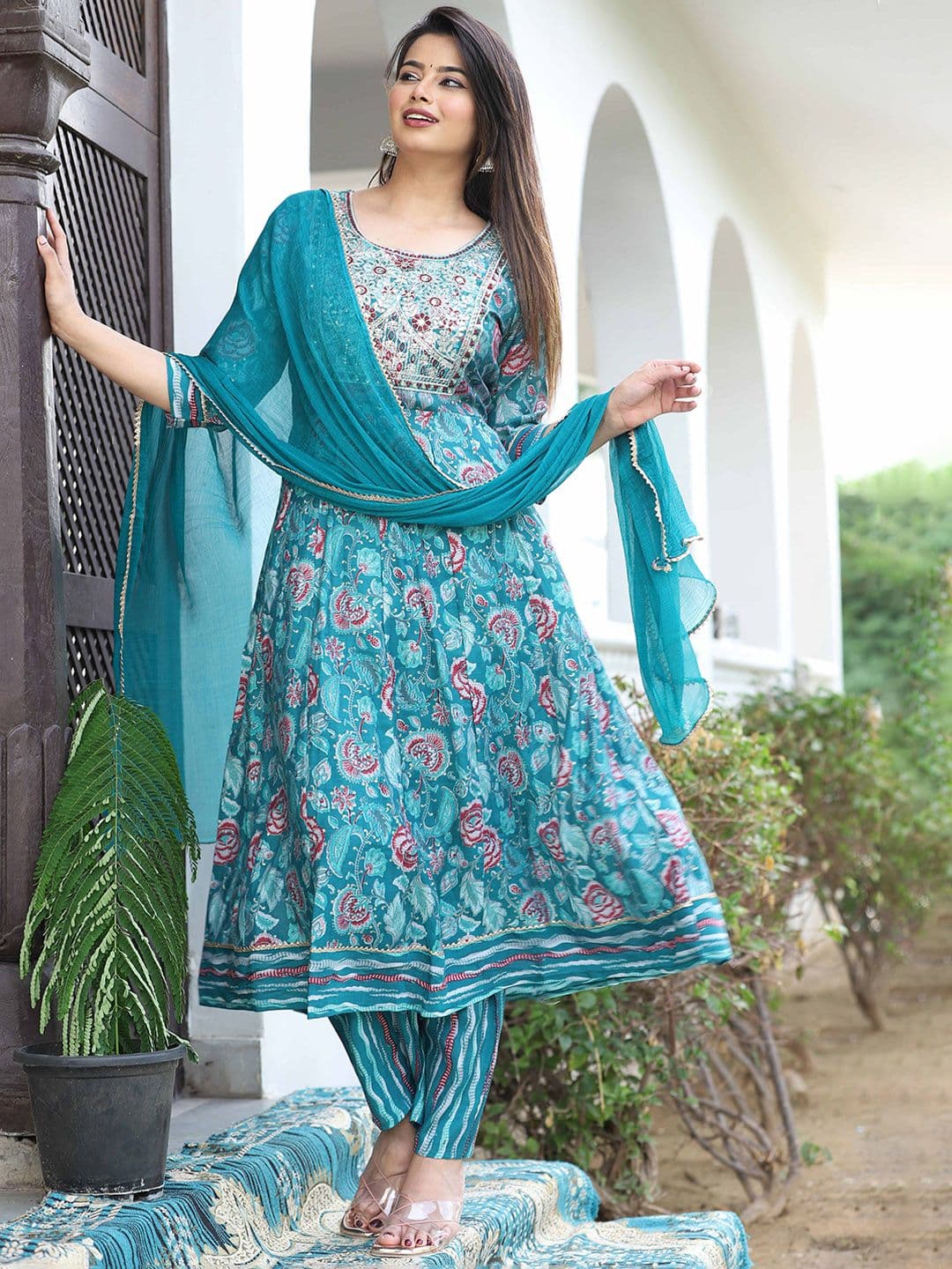 SINGNI Ethnic Motifs Embroidered Zari Anarkali Kurta With Trousers & Dupatta - view 1