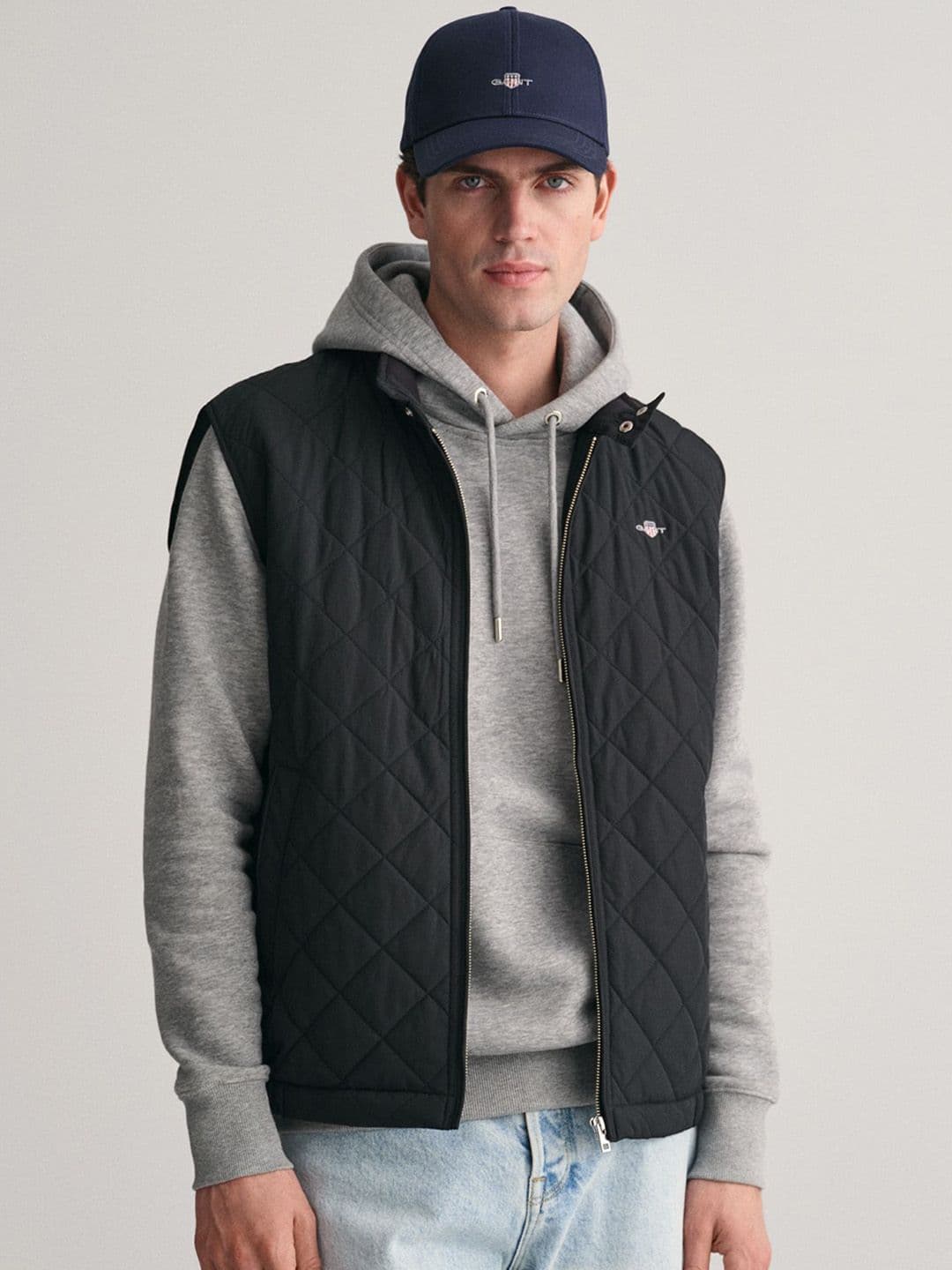 GANT Men Solid Stand Collar Sleeveless Quilted Jacket - view 1