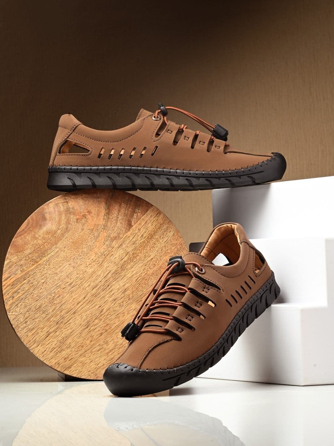 BUCIK Men Shoe-Style Laser Cut Sandals - view 1