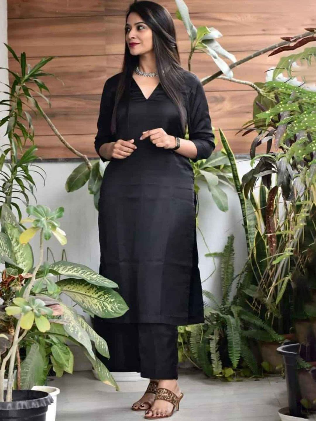 Fabmoha V-Neck Regular Cotton Silk Straight Kurta with Trousers - view 1