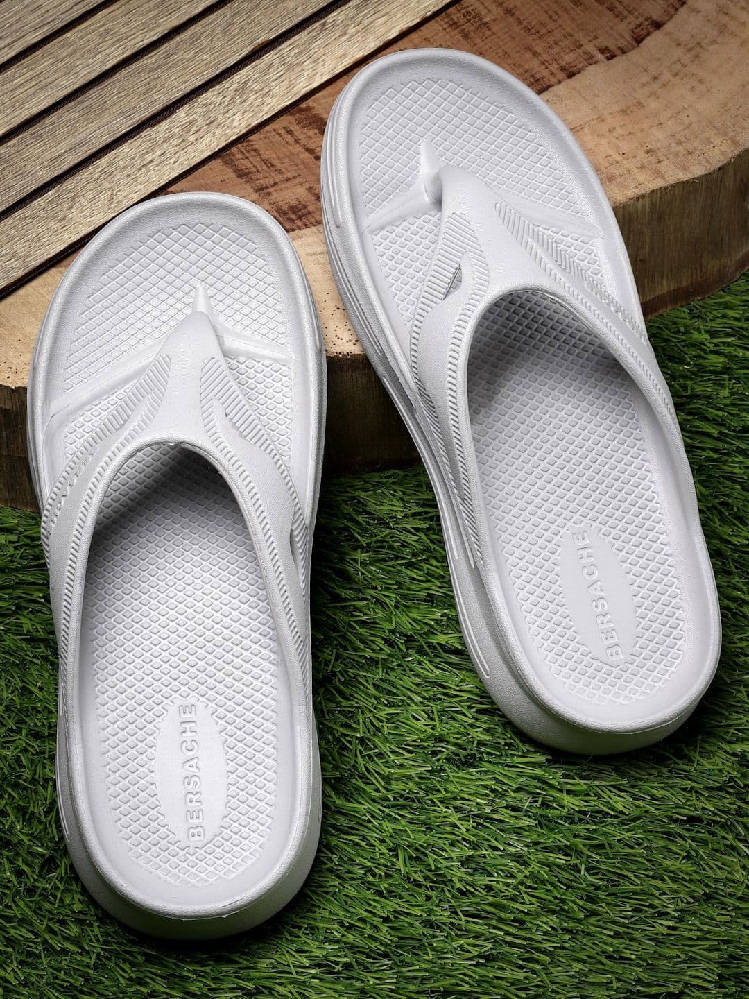 BERSACHE Men Clog Flip-Flops - view 1