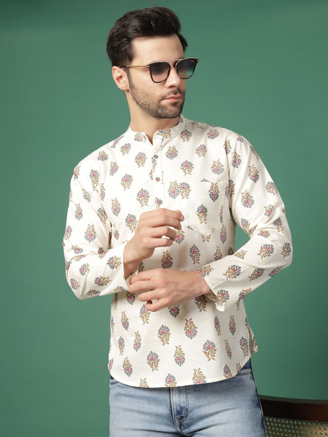 Sangria X fwd White Floral Printed Band Collar Regular Pure Cotton Straight Kurta - view 1