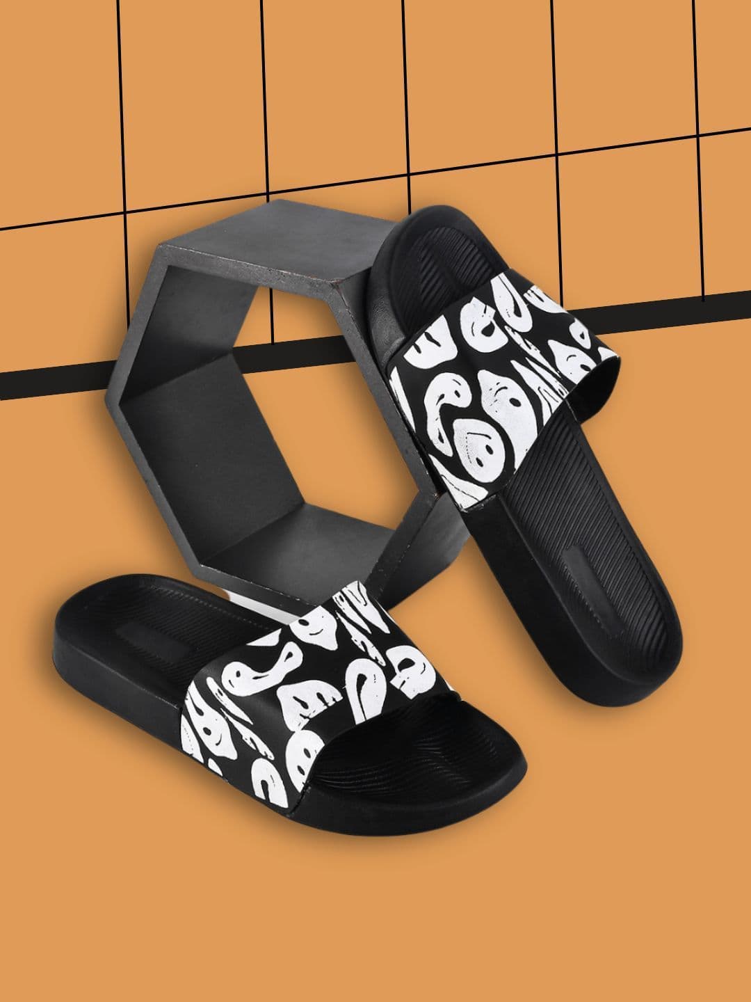 PERY PAO Men Printed Flip Flops - view 1