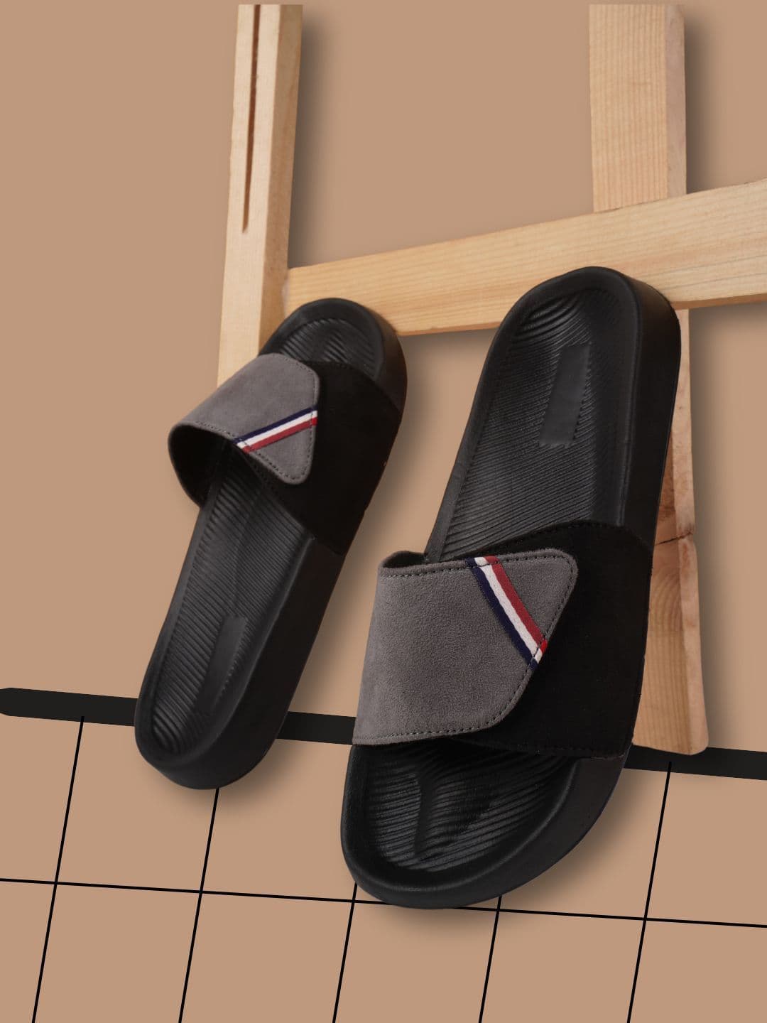 PERY PAO Men Printed Sliders - view 1