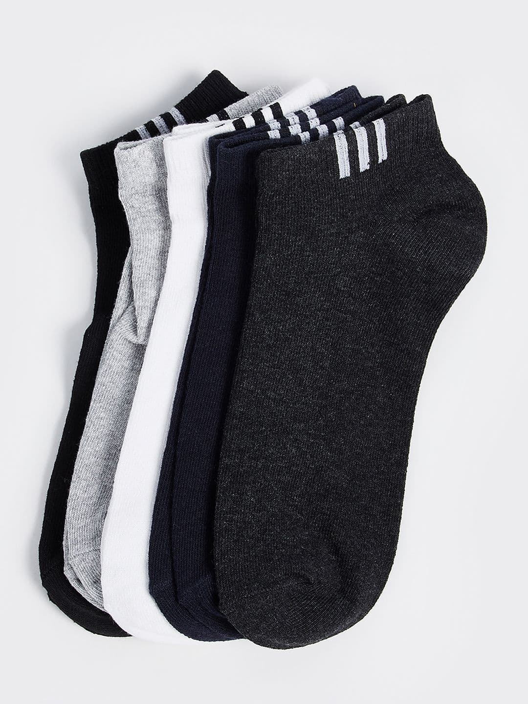 Max Pack of 5 Men Stripes No Show Socks - view 1
