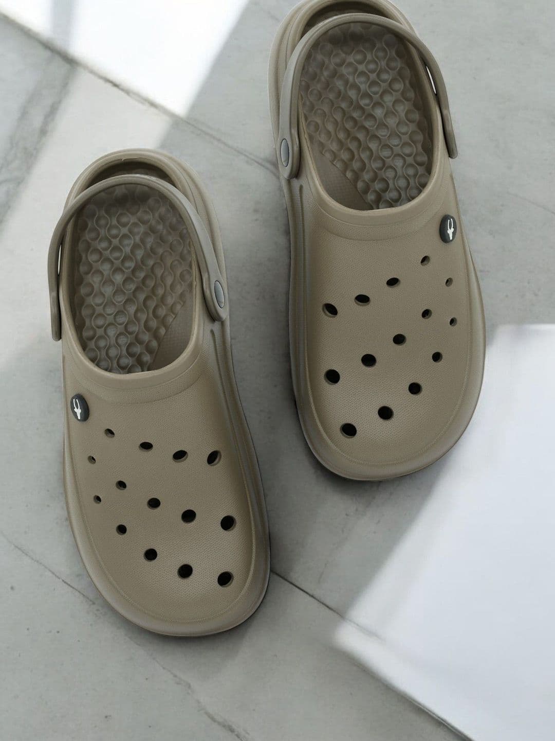 HIROLAS Men Croslite Clogs - view 1
