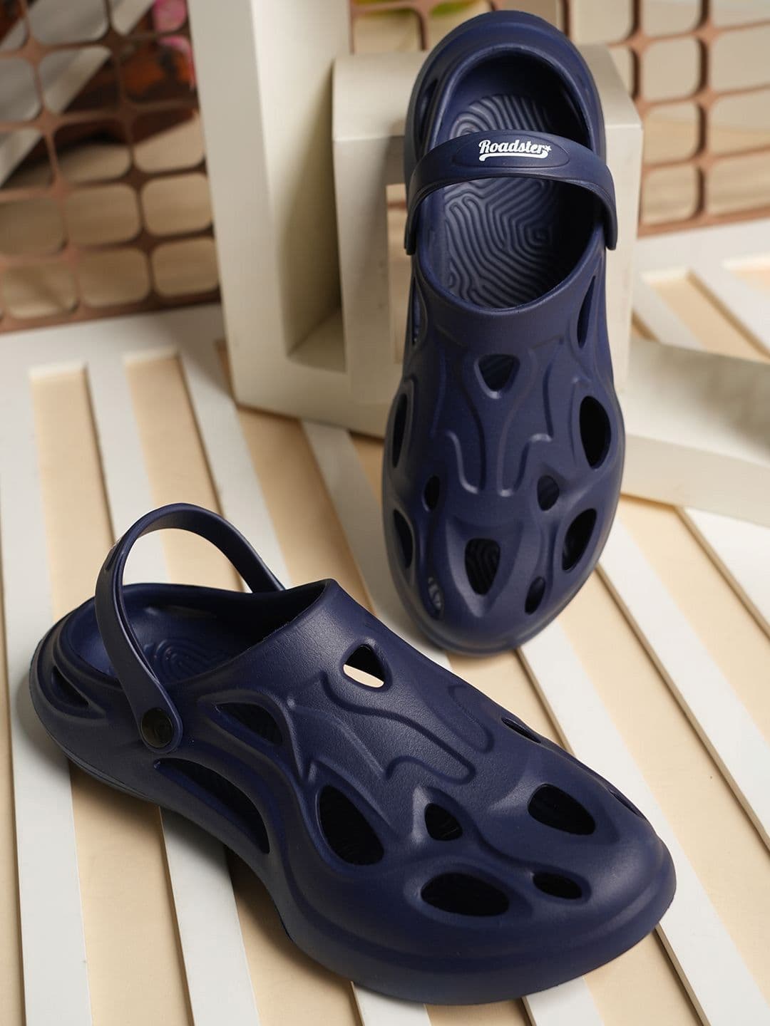 The Roadster Lifestyle Co Men Self Design Rubber Clogs - view 1