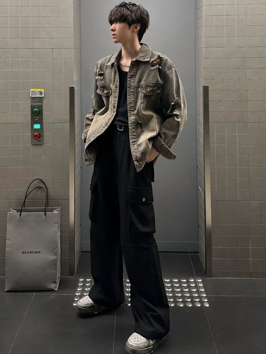 HERE&NOW Men Spread Collar Washed Casual Denim Jacket - view 1
