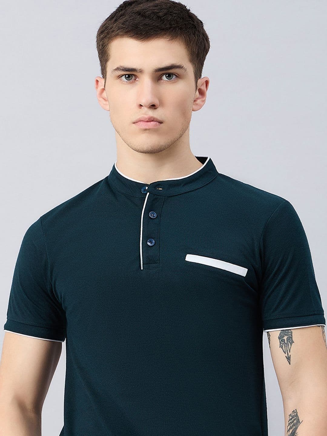 Zigo Men Solid Mandarin Collar Cotton T-Shirt - view 1