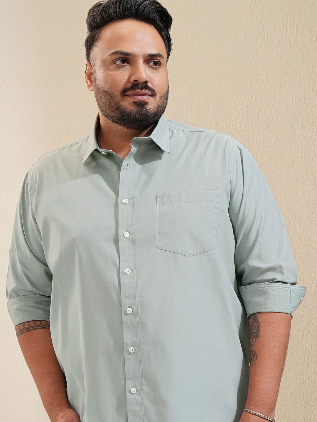 HIGHLANDER Men Spread Collar Solid Casual Shirt - view 1