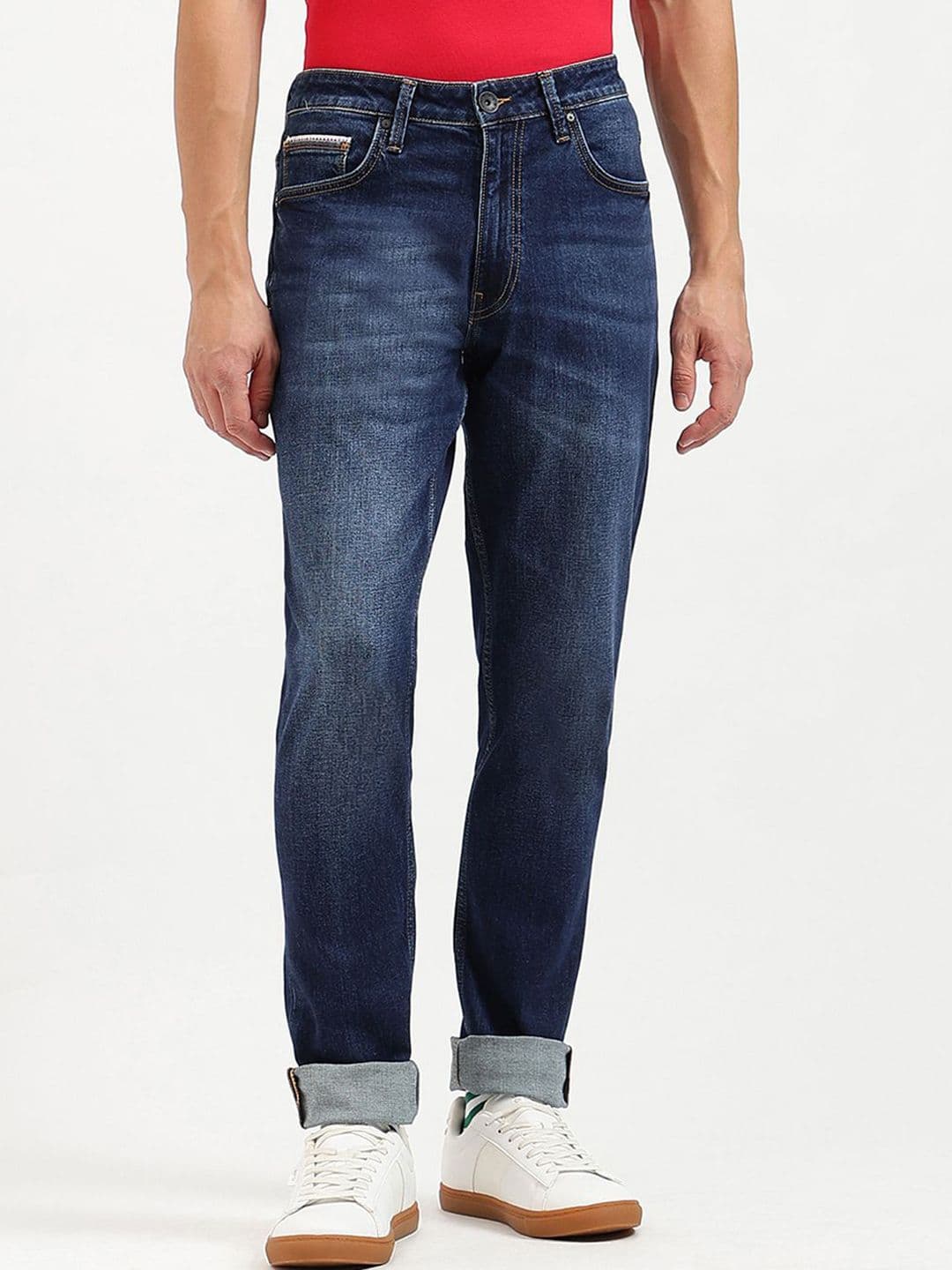 United Colors of Benetton Men Tapered Fit Mid-Rise Light Fade Jeans - view 1