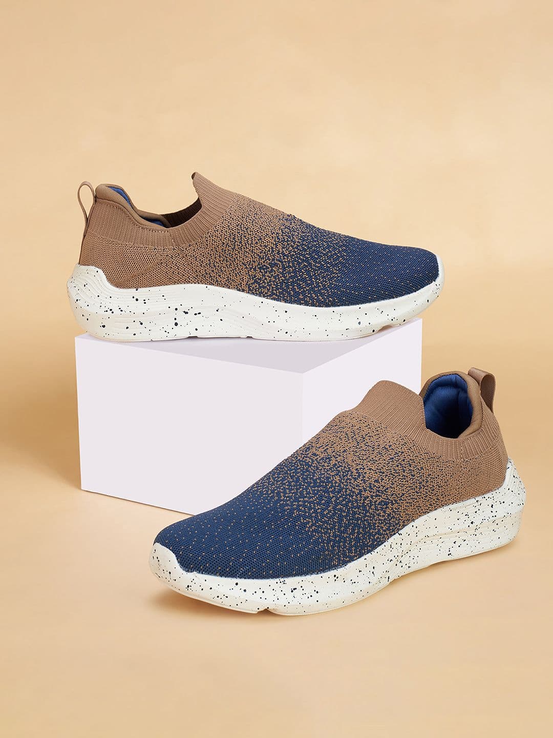 Ajile by Pantaloons Men Synthetic Slip-On Running Shoes - view 1