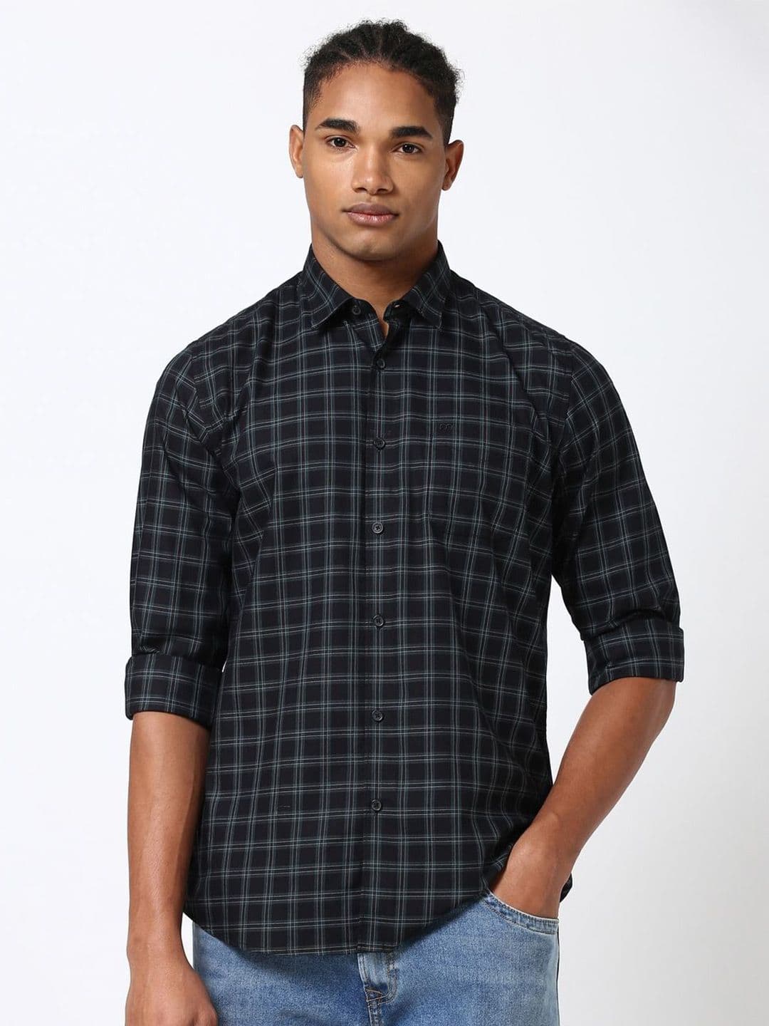Peter England Casuals Men Slim Fit Opaque Checked Casual Shirt - view 1