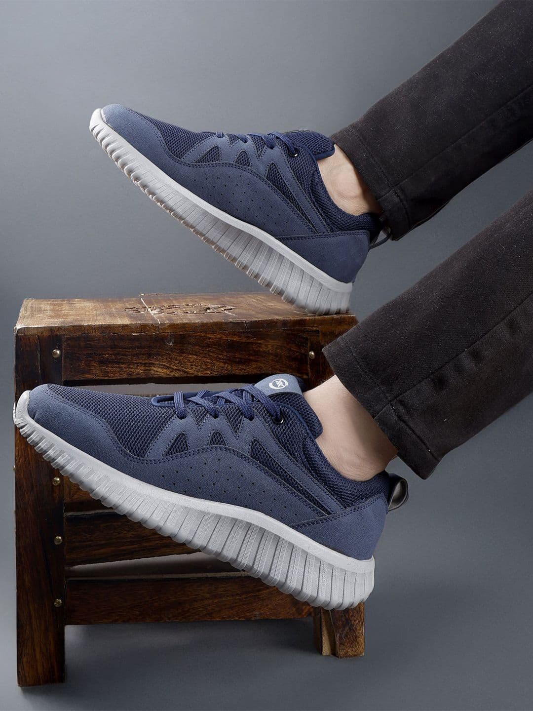 Bxxy Men Suede Running Non-Marking Shoes - view 1