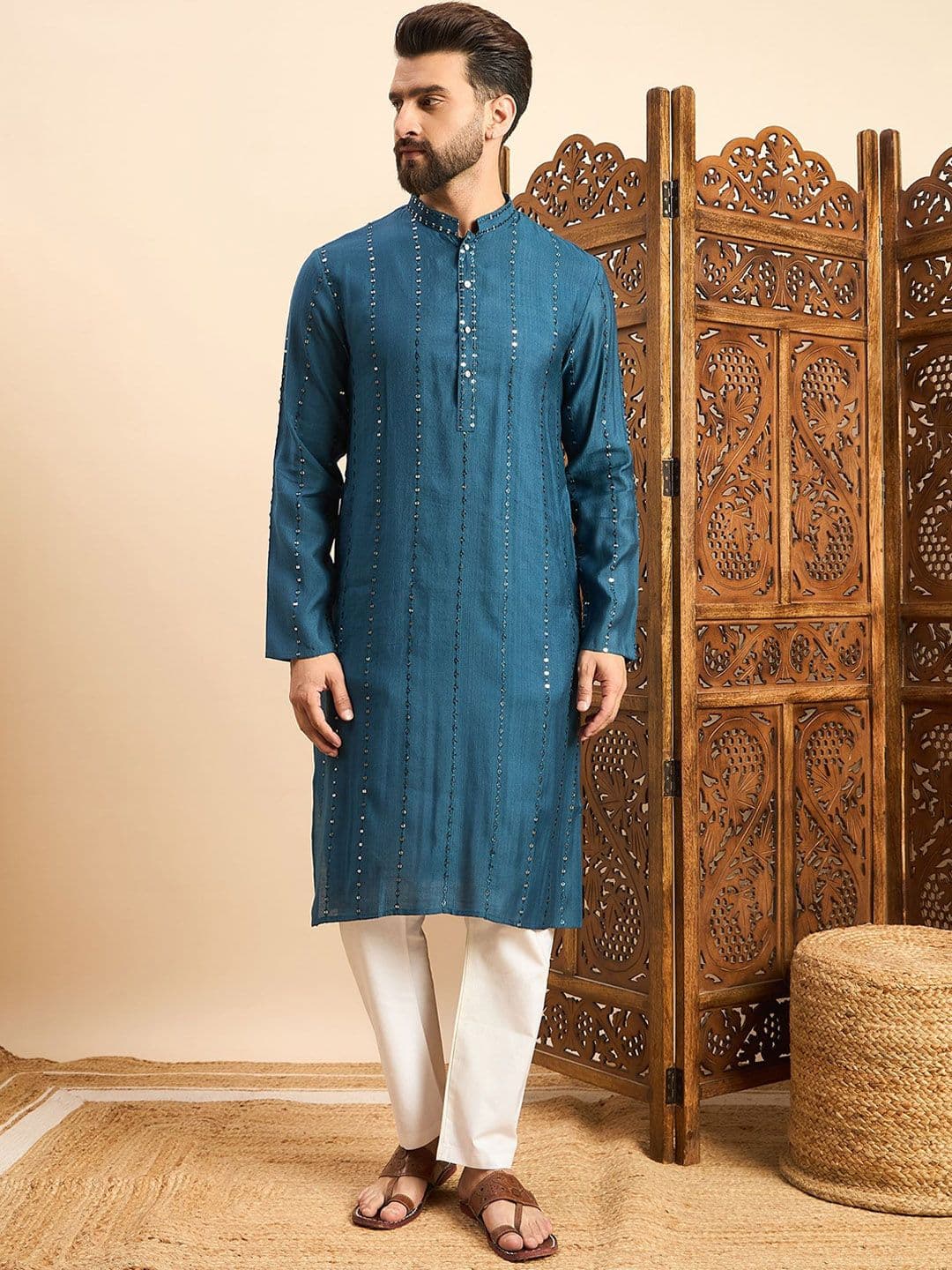House of Pataudi Embellished Mandarin Collar Ethnic Wear Kurta - view 1