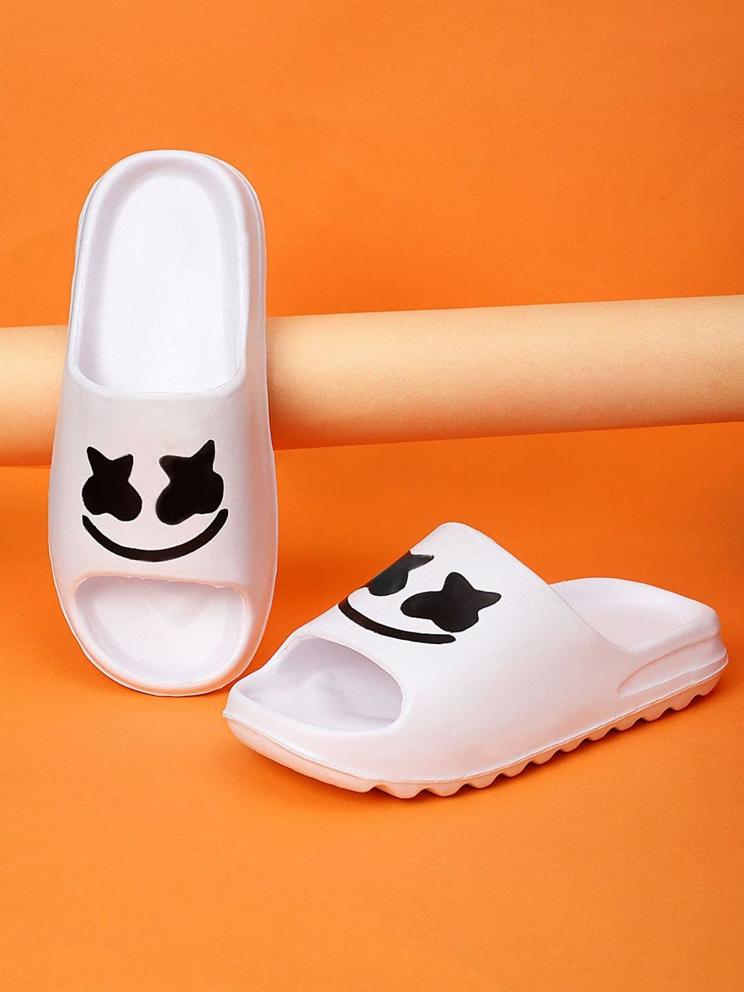KAPYANSH Men Printed Rubber Sliders - view 1