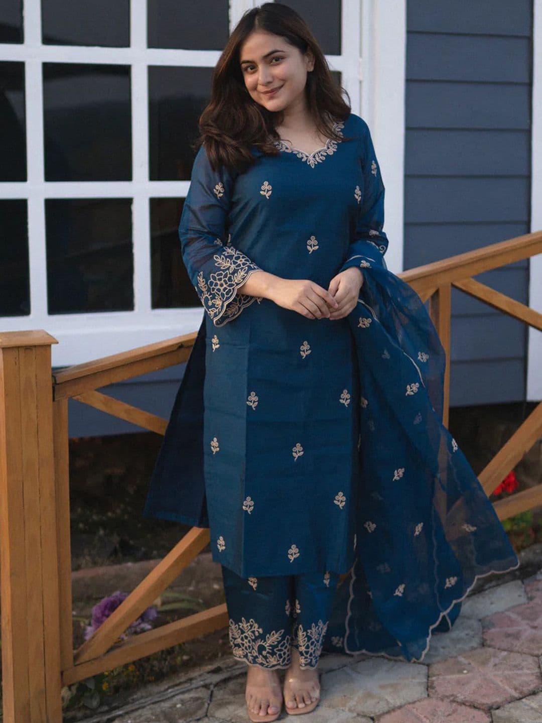 DIVASTRI Women Kurta Sets - view 1