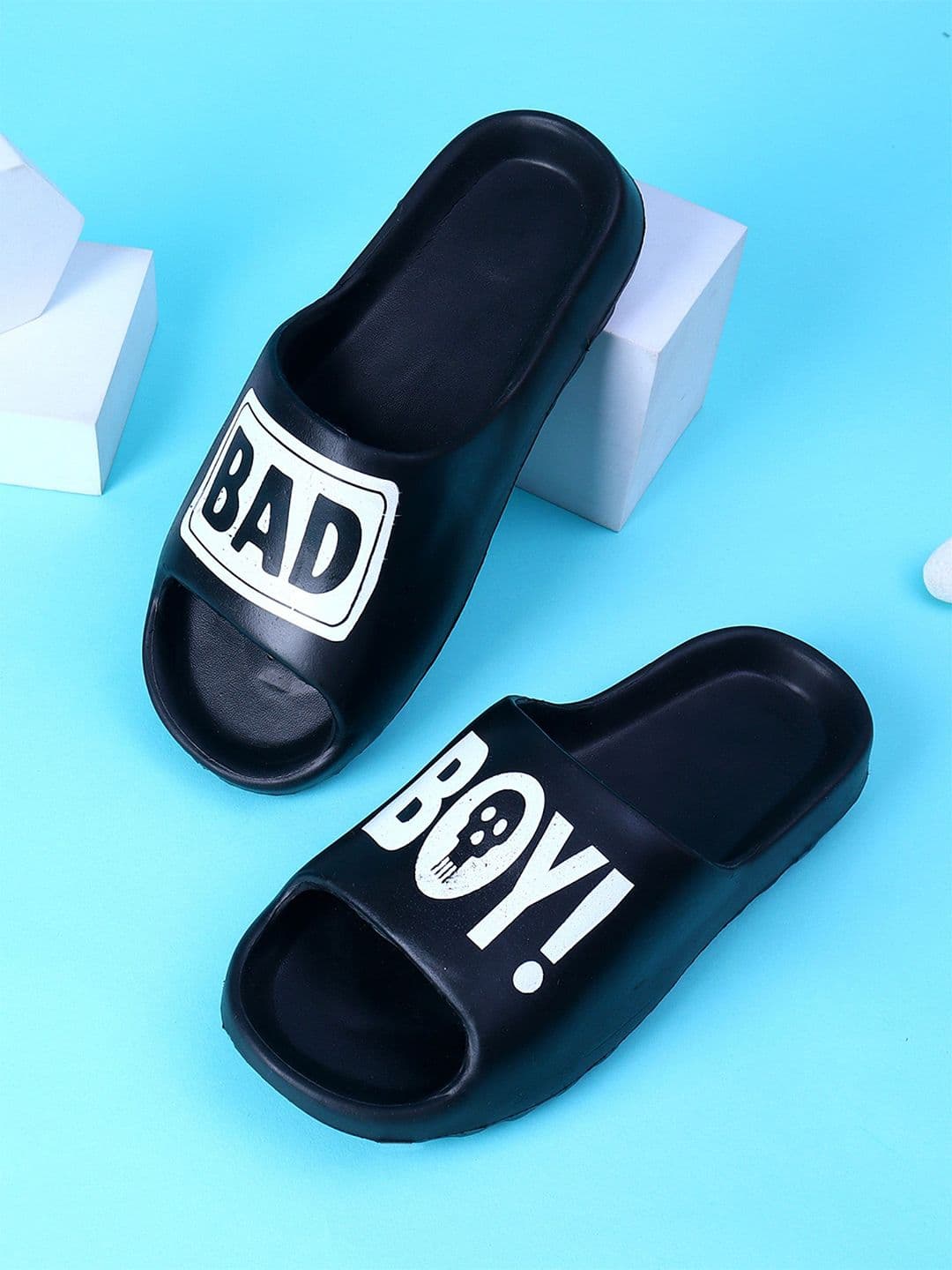 KAPYANSH Men Printed Rubber Sliders - view 1