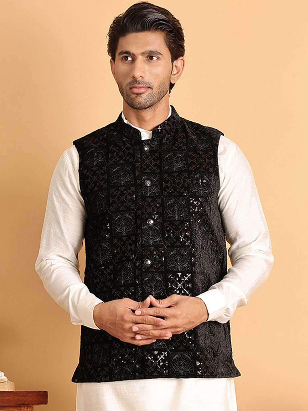 Jompers Men Embellished Nehru Jackets - view 1