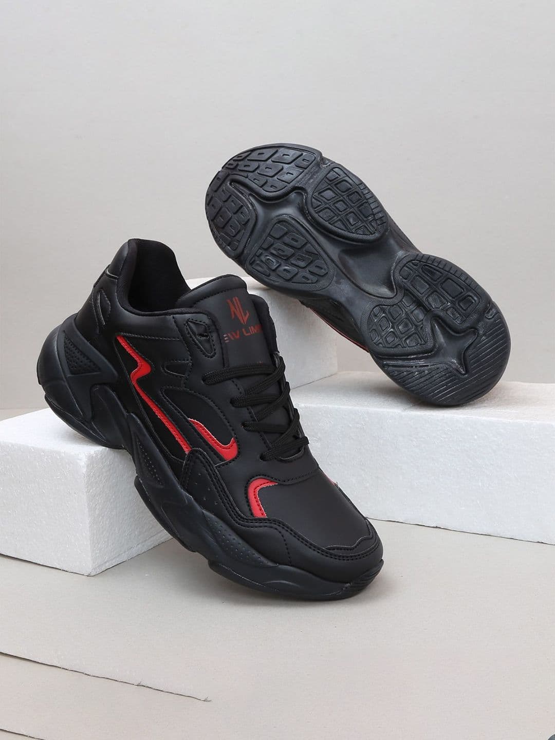 NEW LIMITS Men Running Non-Marking Shoes - view 1