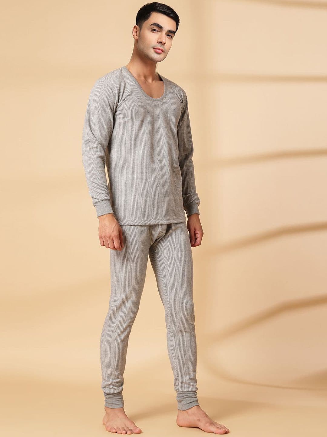 UZARUS Men Striped Thermal Set