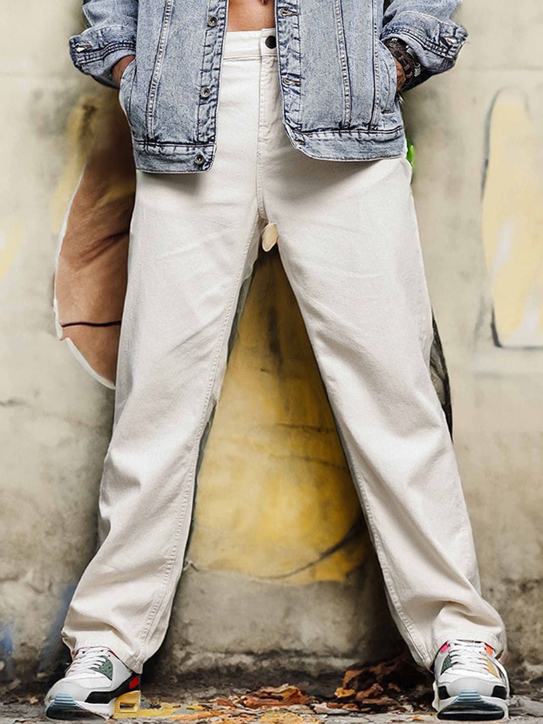W.T.F - Witnessing True Fashion Men Smart Pure Cotton Relaxed Fit Mid-Rise Jeans - view 1