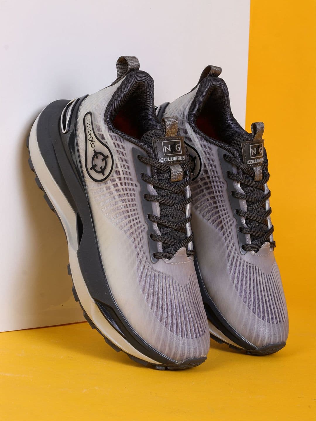 Columbus Men Mesh Running Non-Marking Shoes - view 1