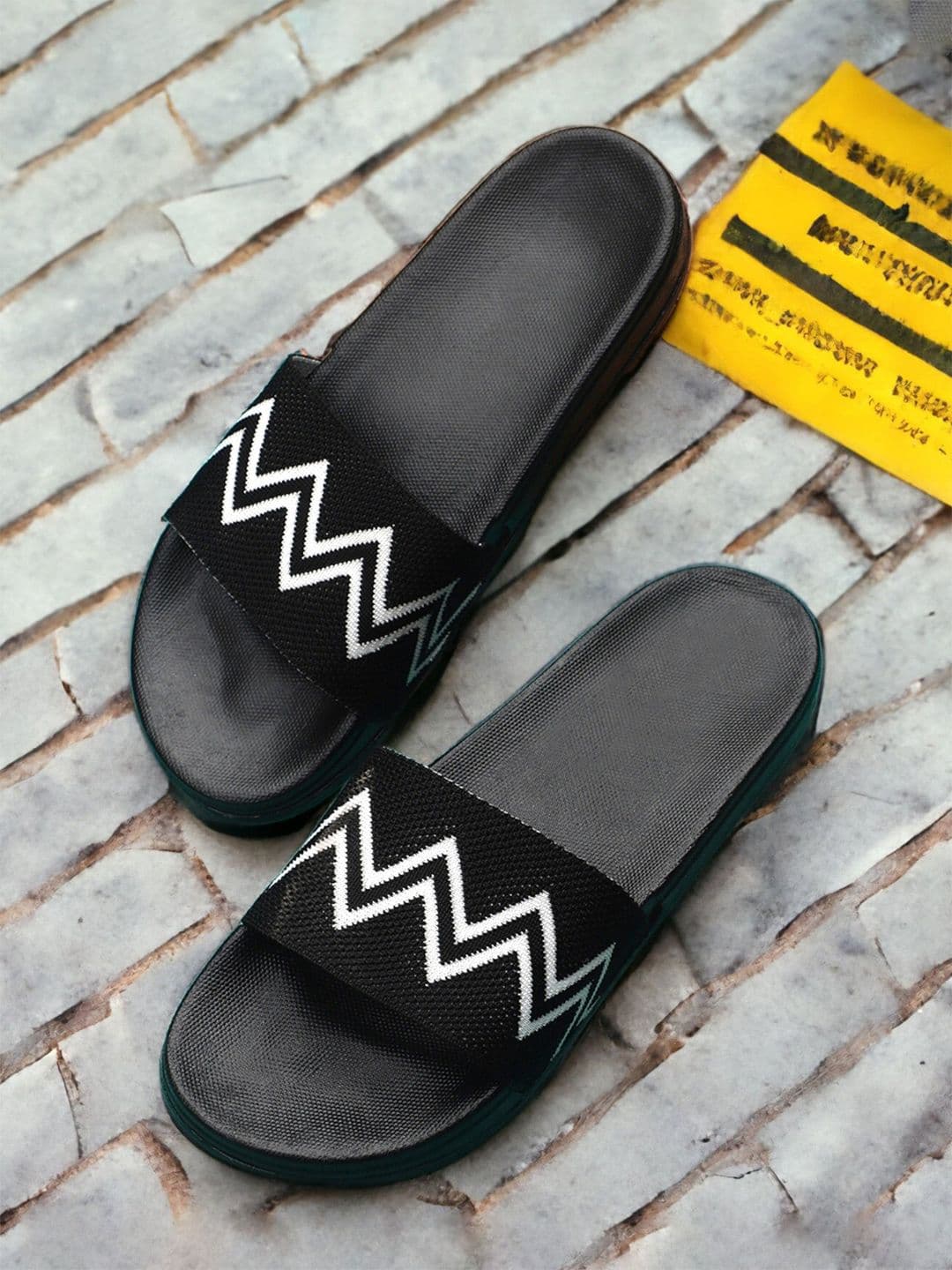 KAPYANSH Men Printed Sliders - view 1