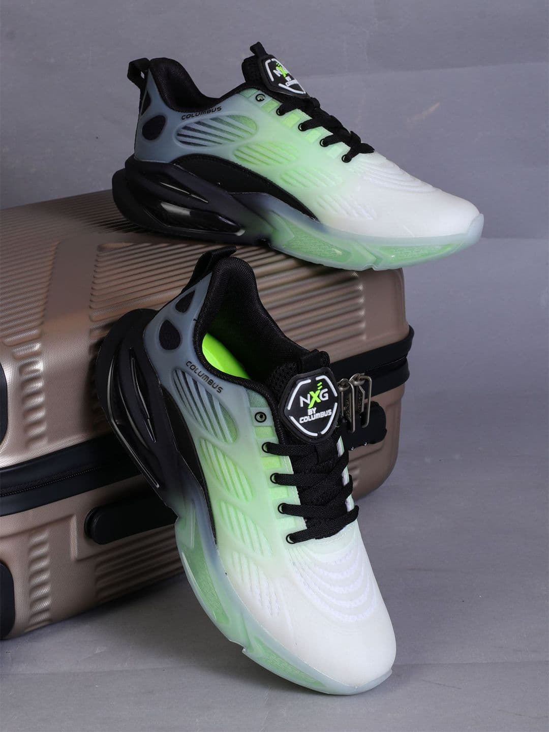 Columbus Men Mesh Running Non-Marking Sports Shoes - view 1