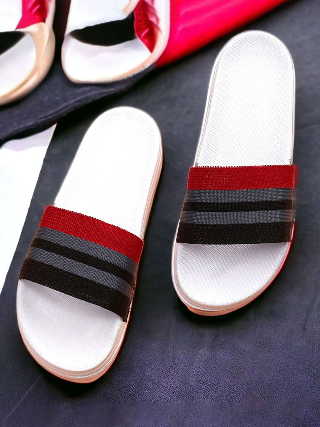 KAPYANSH Men Striped Sliders - view 1
