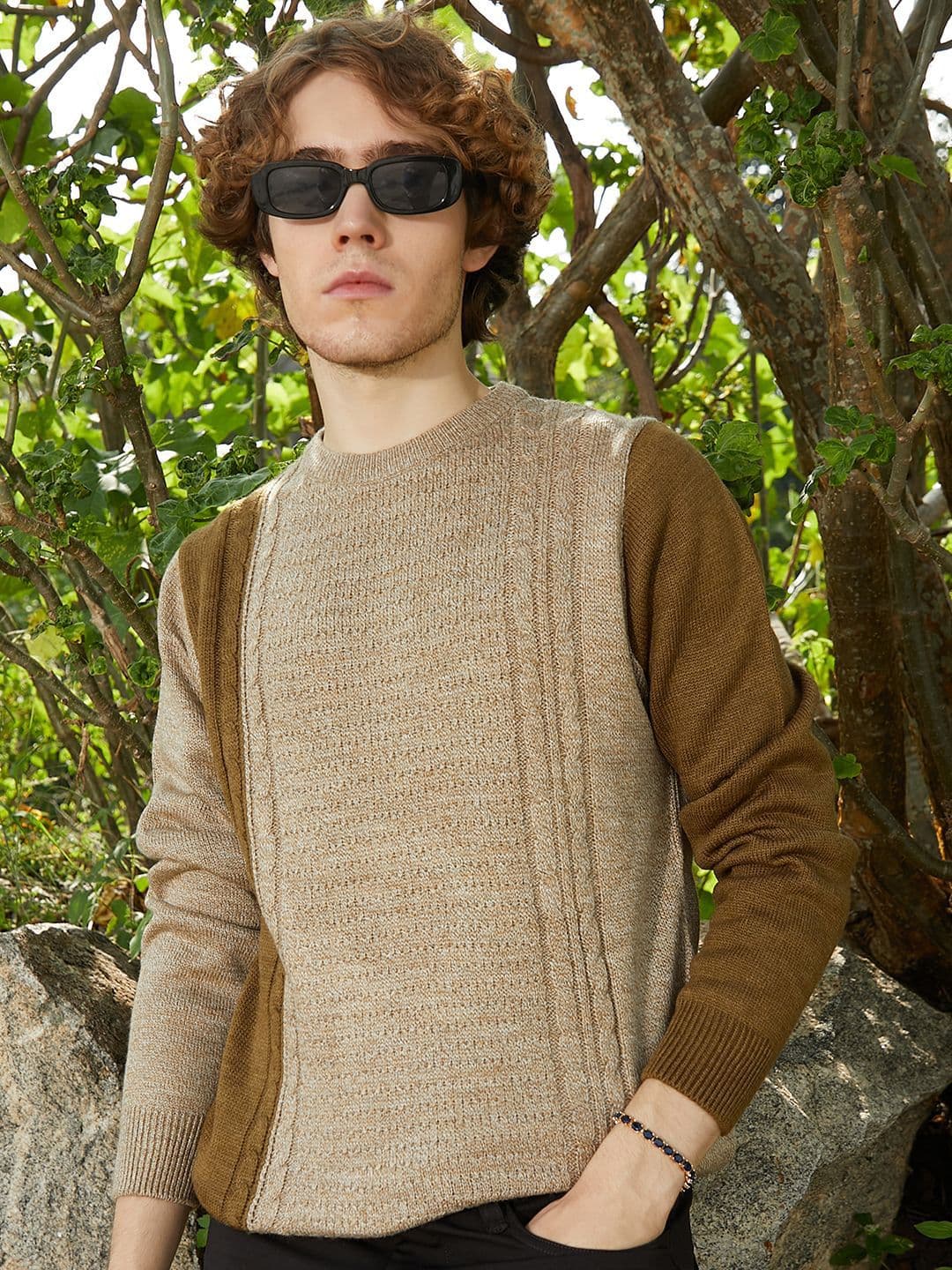 CAHOOT Men Colourblocked Pullover Sweater - view 1