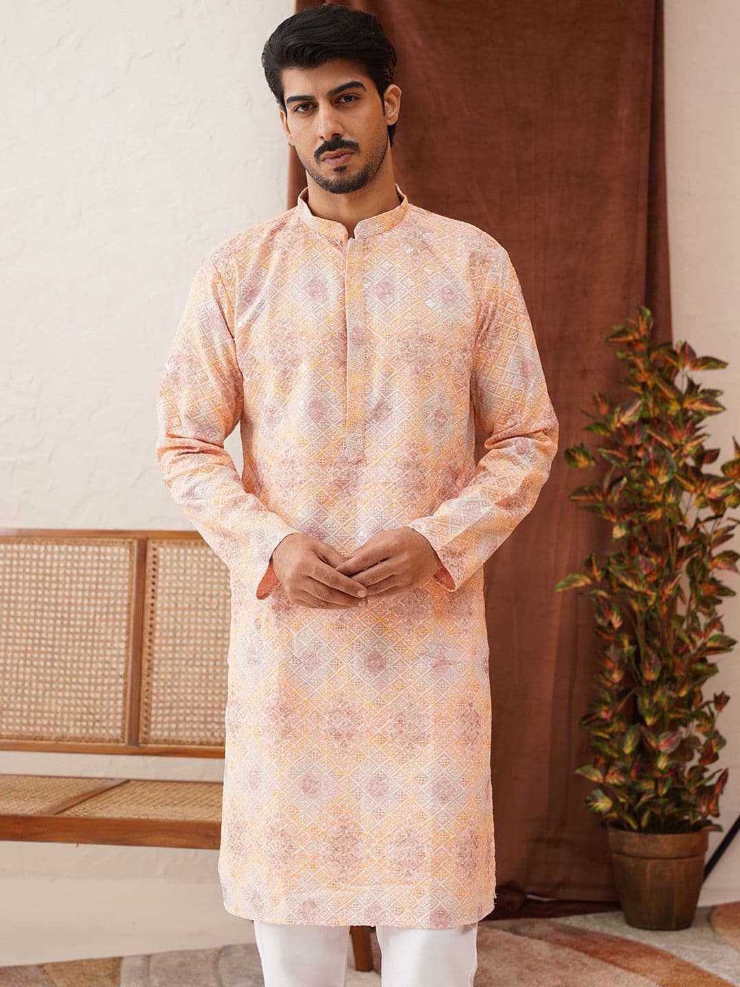 Jompers Men Geometric Embroidered Sequinned Kurta - view 1