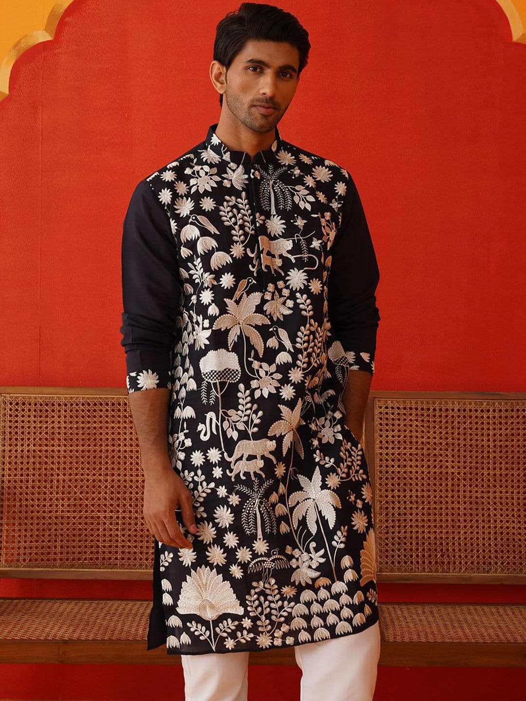Jompers Men Floral Embroidered Chikankari Floral Kurta - view 1