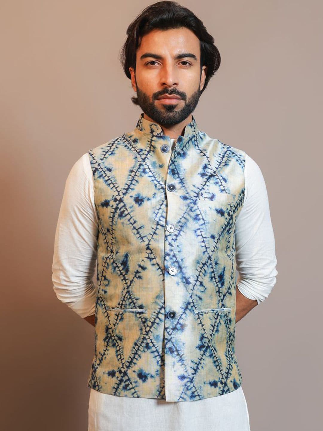 Vastraa Fusion Men Printed Nehru Jackets - view 1