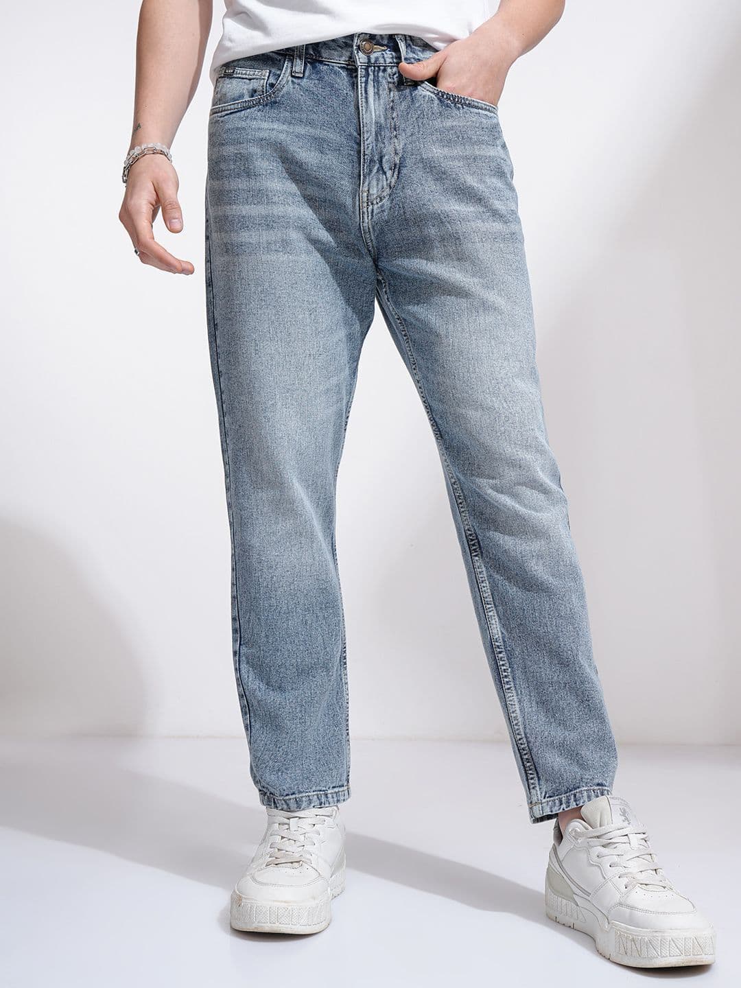 HIGHLANDER Men Cotton Relaxed Whiskers and Chevrons Fit Heavy Fade Clean Look Jeans - view 1