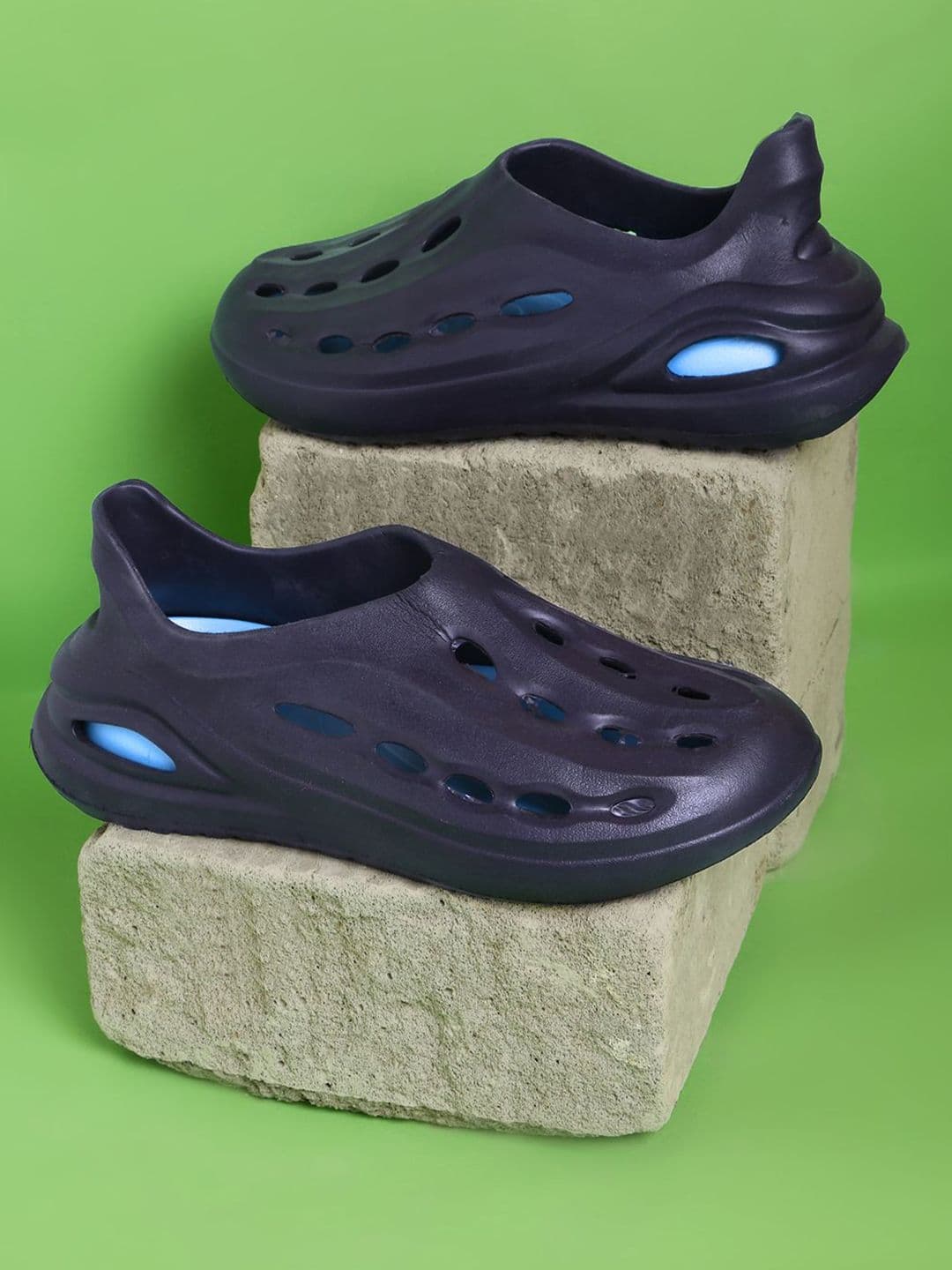 The Roadster Lifestyle Co Men Croslite Clogs - view 1