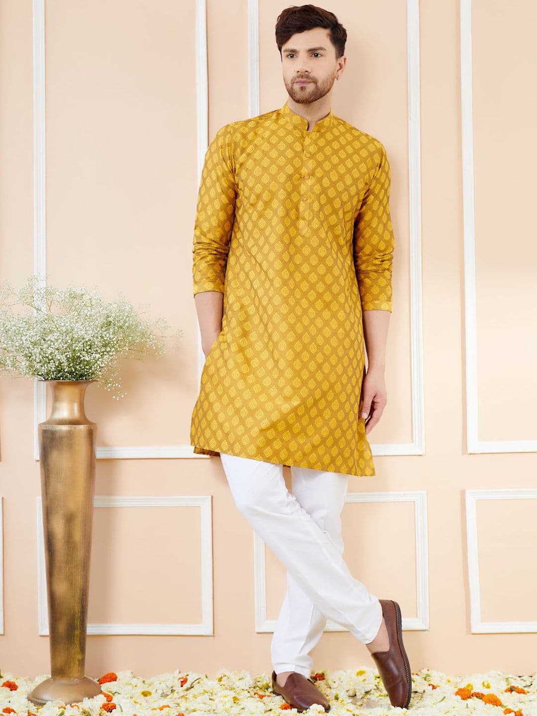 See Designs Ethnic Motifs Mandarin Collar Pure Silk Straight Kurta - view 1
