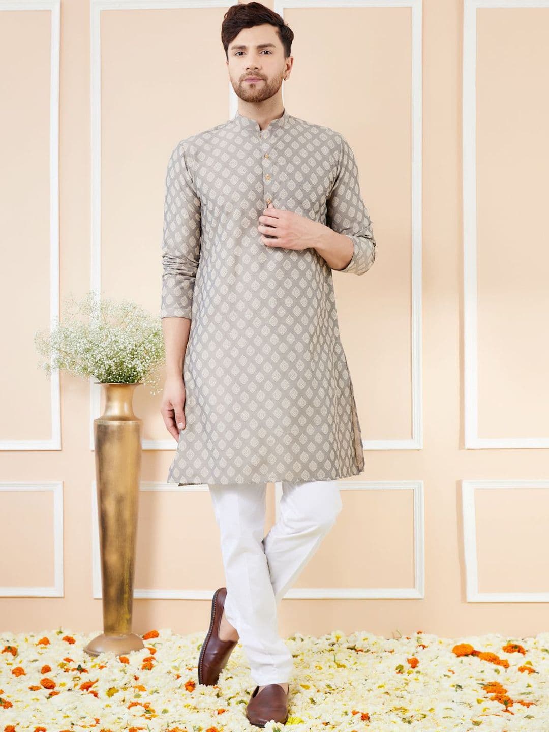 See Designs Ethnic Motifs Mandarin Collar Pure Silk Straight Kurta - view 1