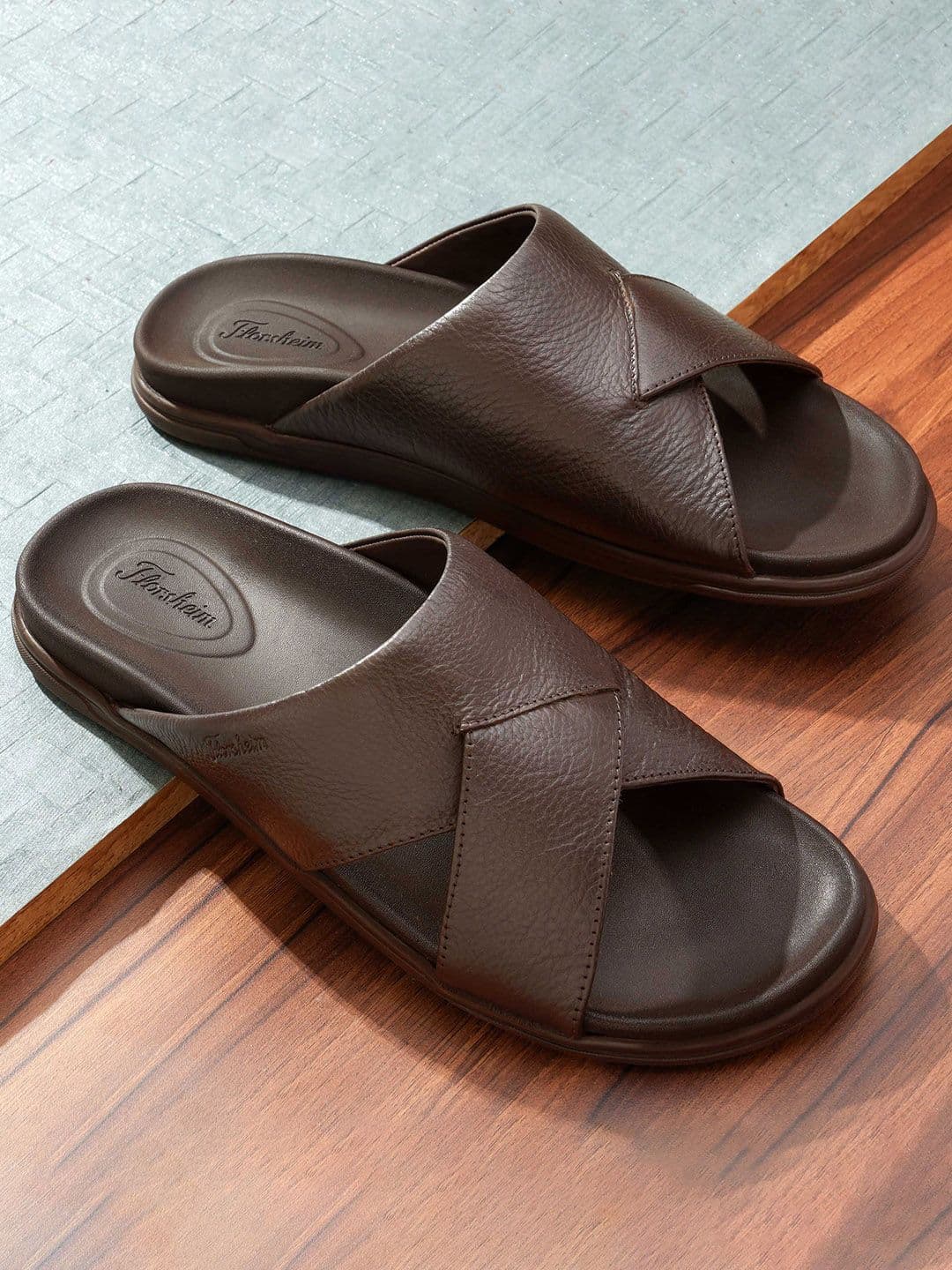 Florsheim Men Leather Comfort Sandals - view 1
