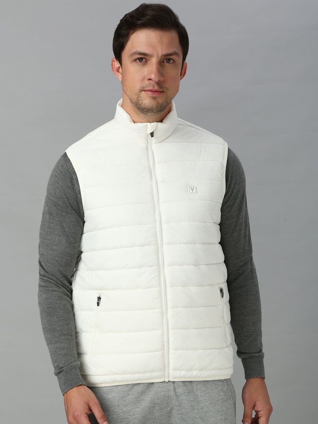 Van Heusen Innerwear Athleisure Men Solid High Neck Sleeveless Quilted Jacket - view 1