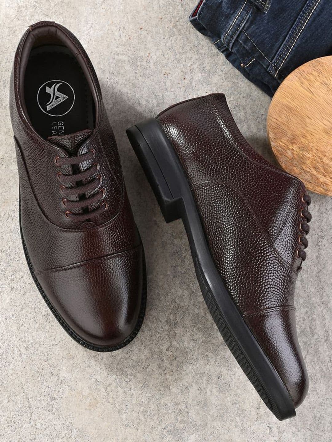 Auserio Men Solid Leather Formal Derbys - view 1