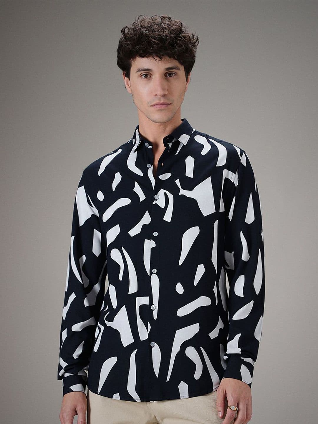 Banana Club Men Classic Slim Fit Opaque Printed Casual Shirt