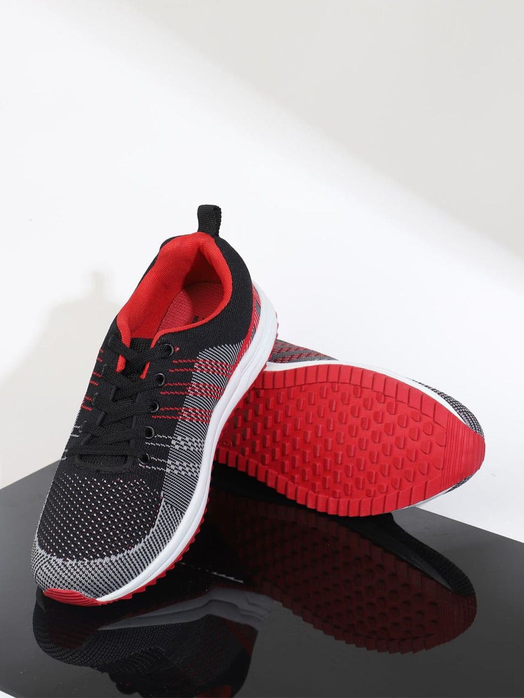 Goldstar Women Mesh Running Non-Marking Shoes - view 1