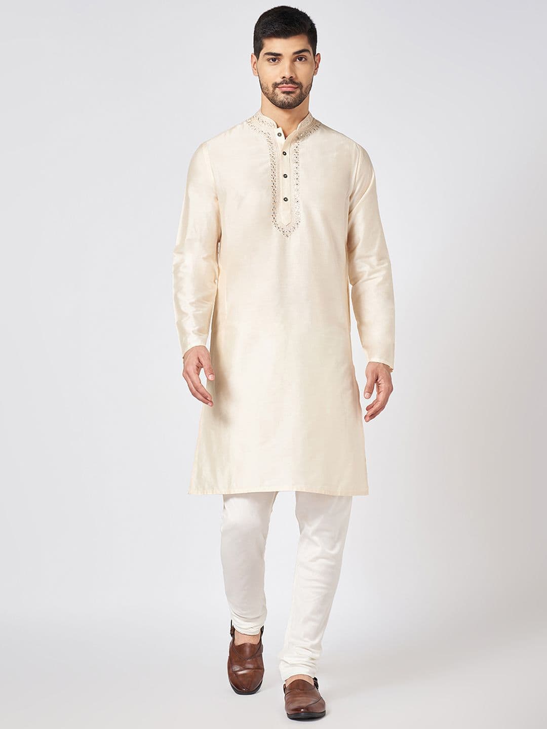 indus route by Pantaloons Men Embroidered Thread Work Kurta - view 1