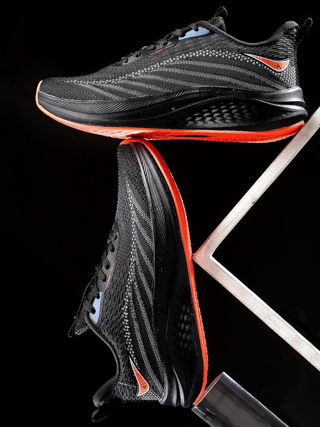 Action Men Mesh Lightweight Non-Marking Sports Running Shoes - view 1