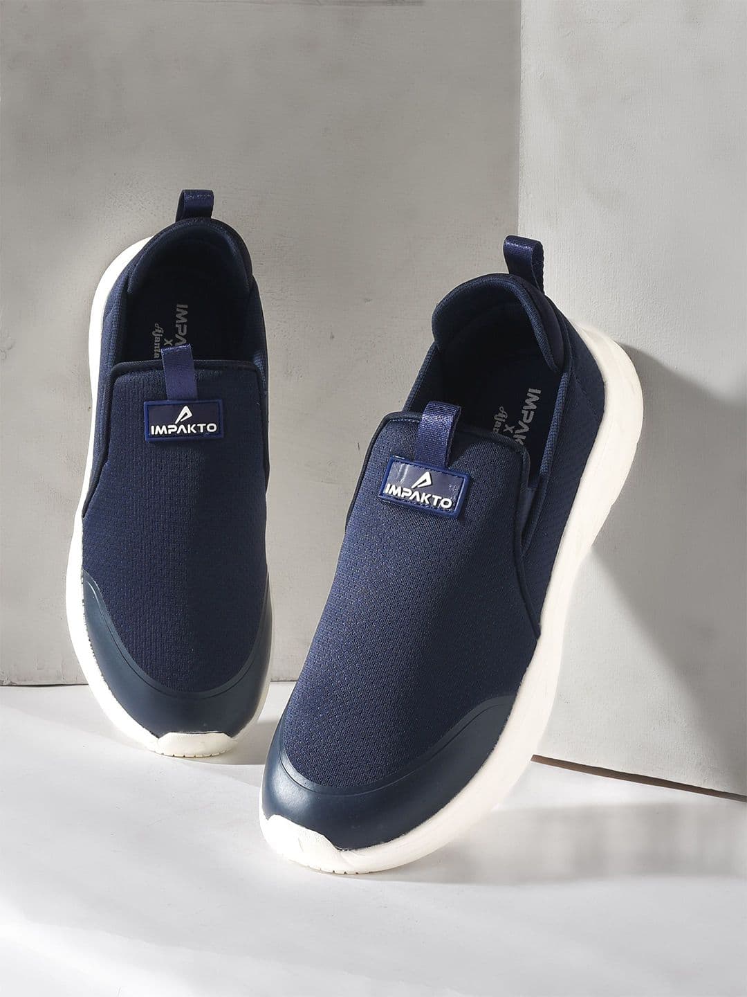 IMPAKTO Men Mesh Walking Shoes - view 1