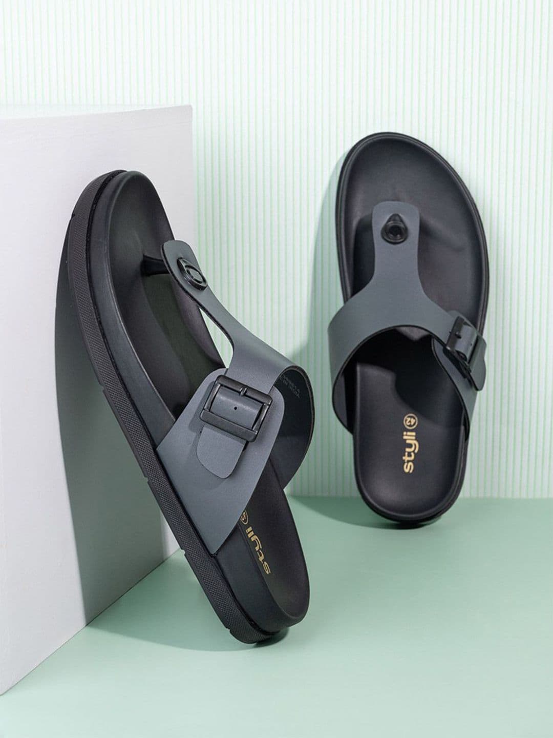Styli Men Grey Open Toe Buckle Detail Comfort Sandals - view 1