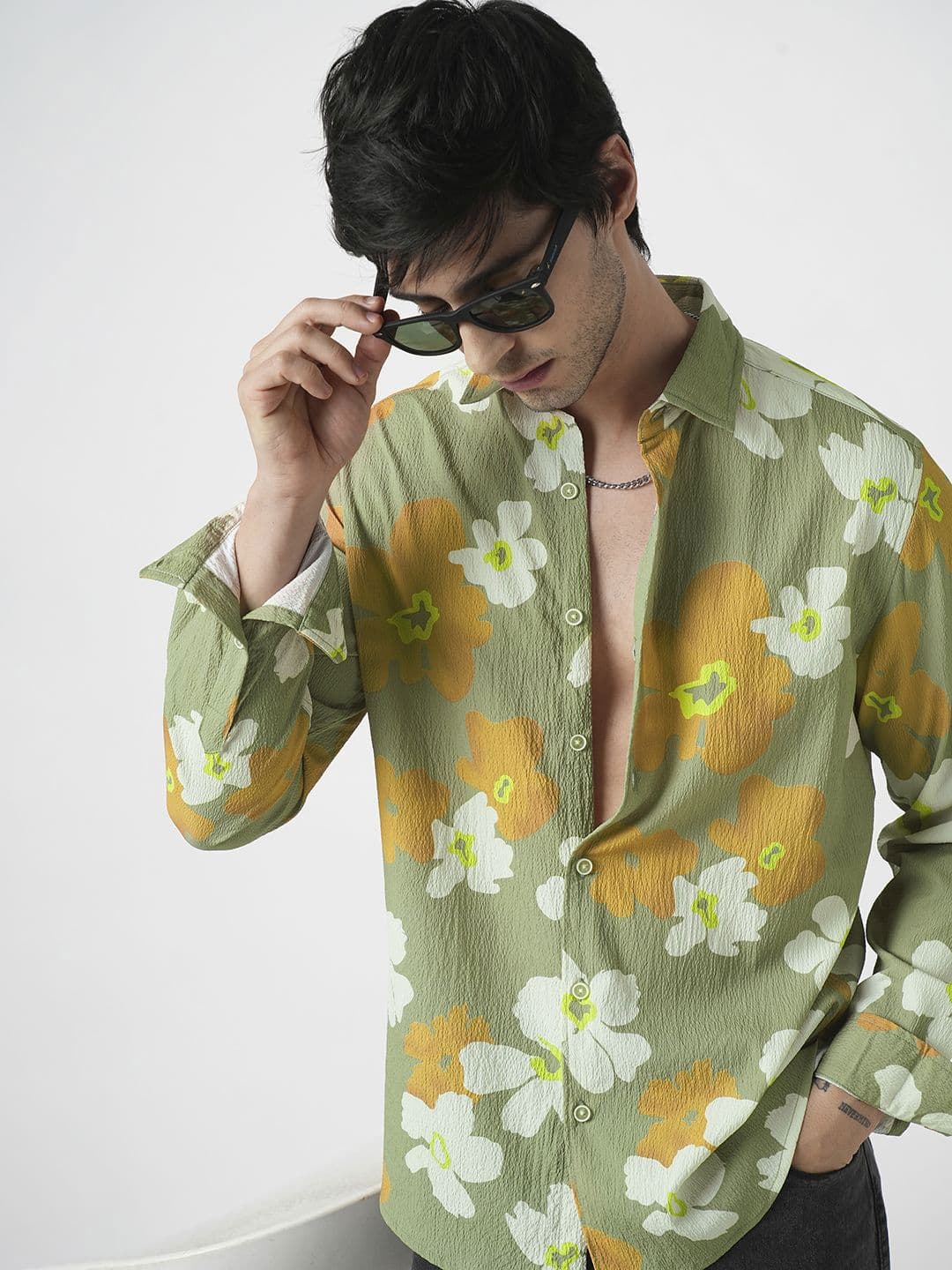 VASTRADO Men Classic Spread Collar Floral Printed Slim Fit Casual Shirt - view 1