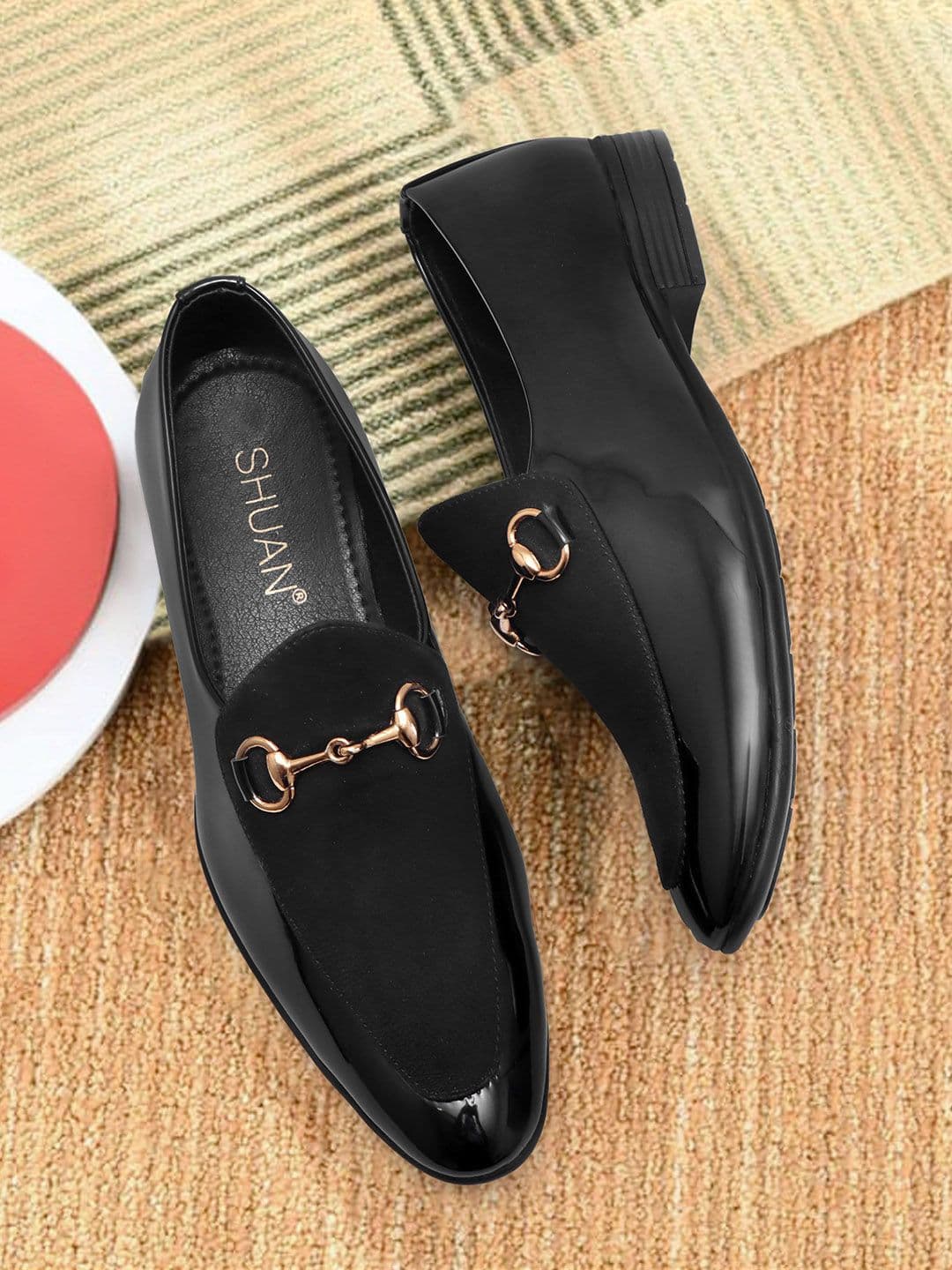 SHUAN Men Solid Pointed Toe Slip-On Formal Shoes - view 1