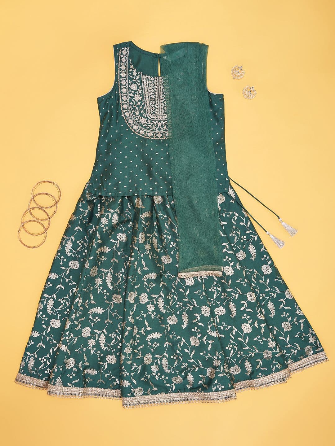 AKKRITI BY PANTALOONS Girls Embellished Ready to Wear Lehenga & Blouse With Dupatta - view 1